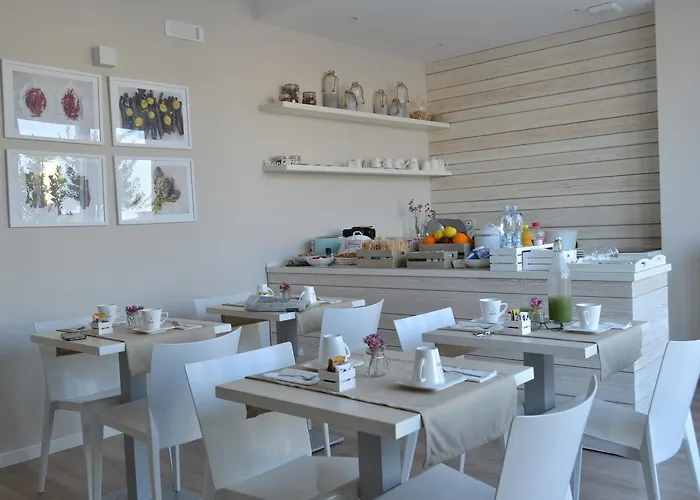 Gatto Bianco Le Terrazze Барі