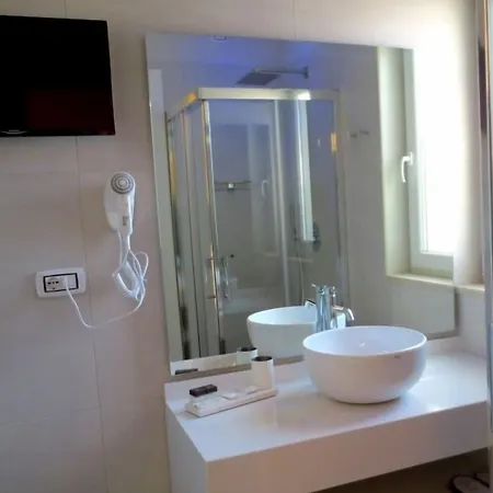 Gatto Bianco Le Terrazze Pensiune 3*