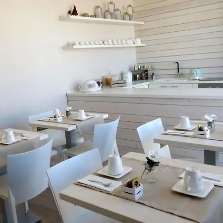 Gatto Bianco Le Terrazze بيت ضيافة 3*